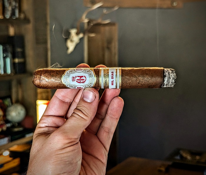 Crowned Heads Mil Dias Sublime Review